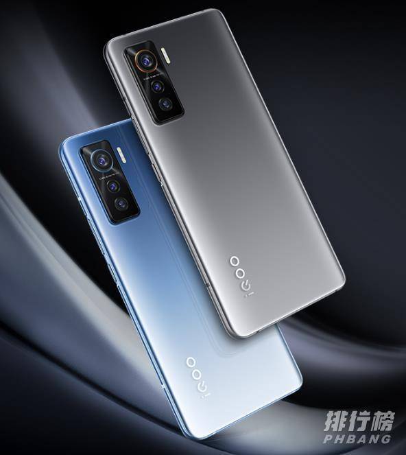 opporeno5pro+和iqoo5哪个好_哪个性价比高