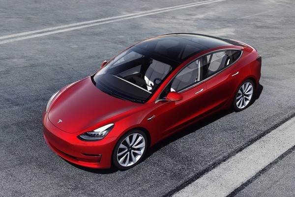 特斯拉Model 3