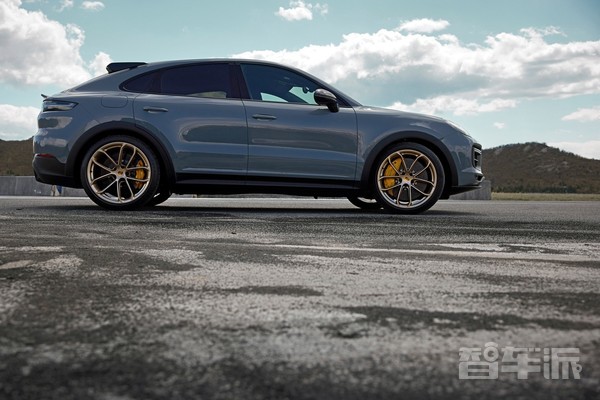 2022款保时捷Cayenne Turbo GT