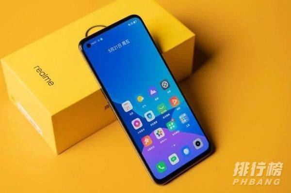 realmeq3pro狂欢版和realmeq3pro哪个好_realmeq3pro狂欢版和realmeq3pro对比