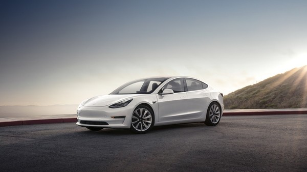 特斯拉Model 3