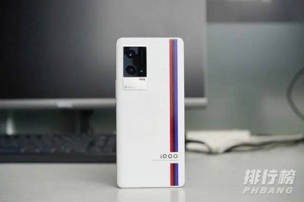 iqoo8和荣耀50pro哪个好_iqoo8和荣耀50pro参数对比